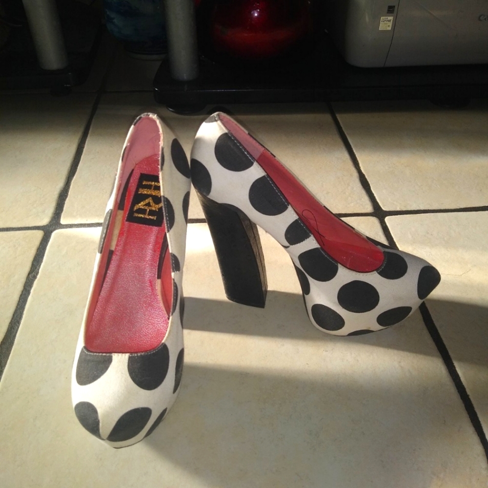 Polka dot heels "SOLD SOLD SOLD"